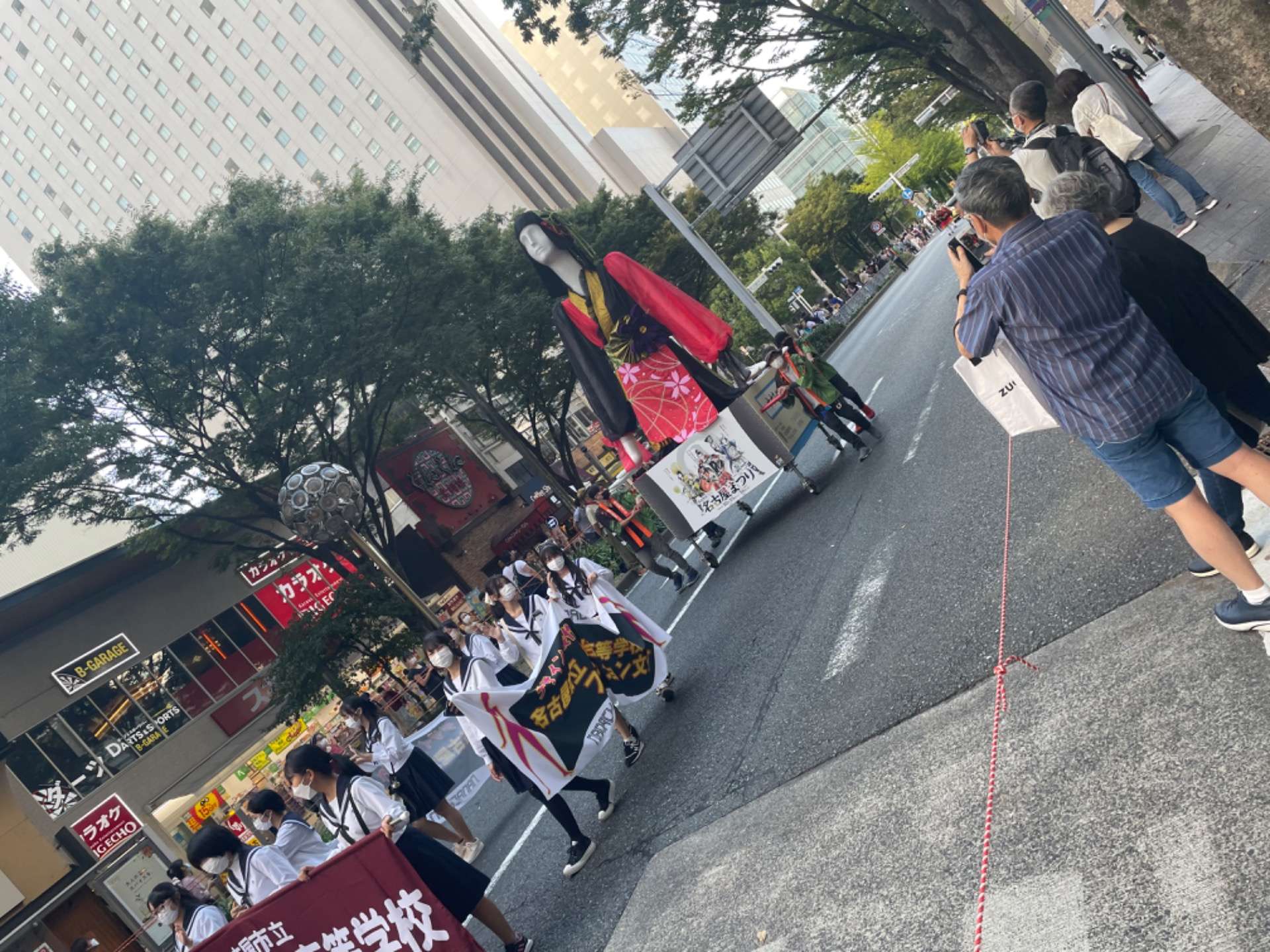 [名古屋市千種区の警備会社]　名古屋まつりの雑踏警備隊員さんの応援に行ってきました